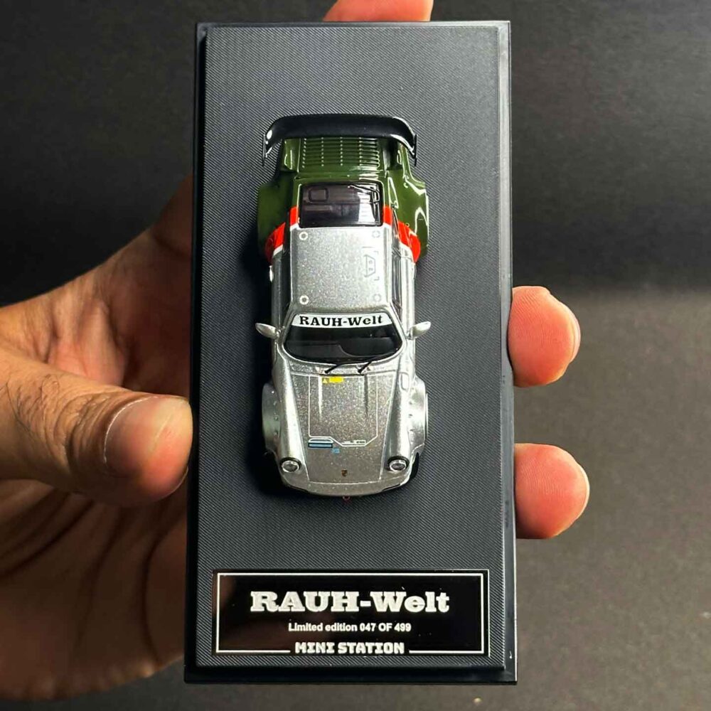 MINI STATION 1:64 PORSCHE RWB 964 SAMURAI 2077 - Image 3
