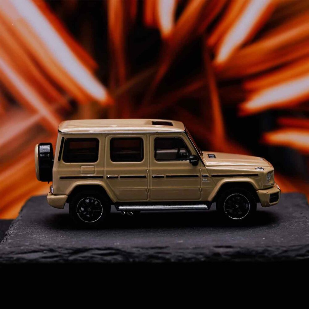 Tarmac Works 1:64 Mercedes-AMG G 63 Diecast SUV Model