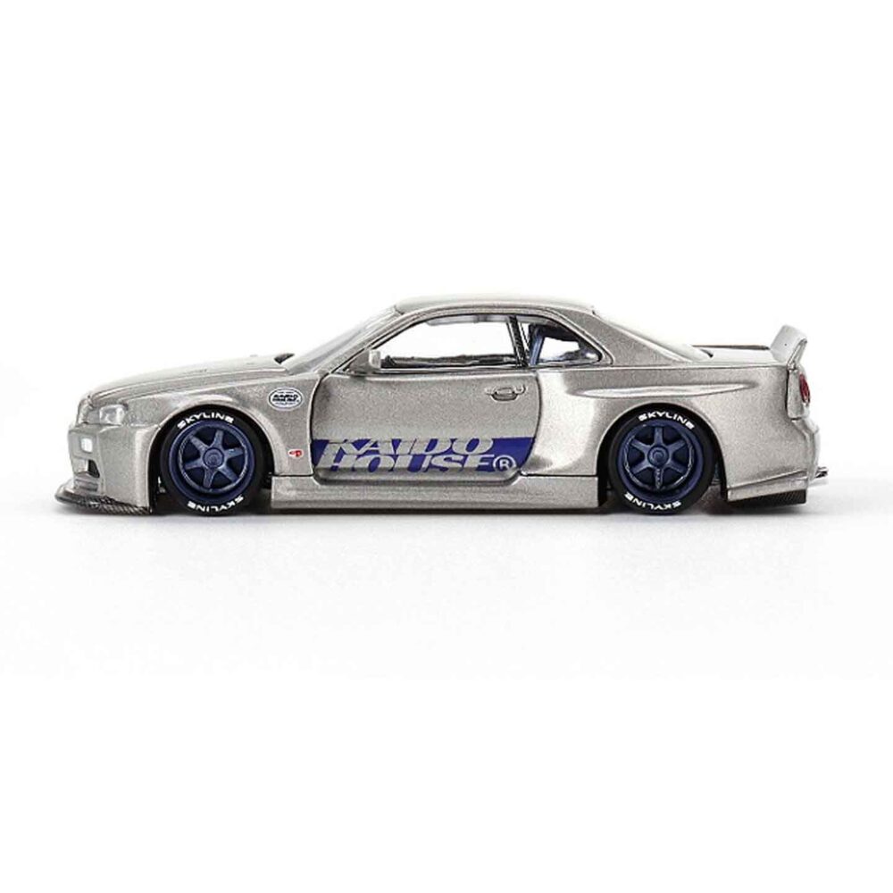 Kaido House 1:64 Nissan GT-R R34 diecast model with widebody kit