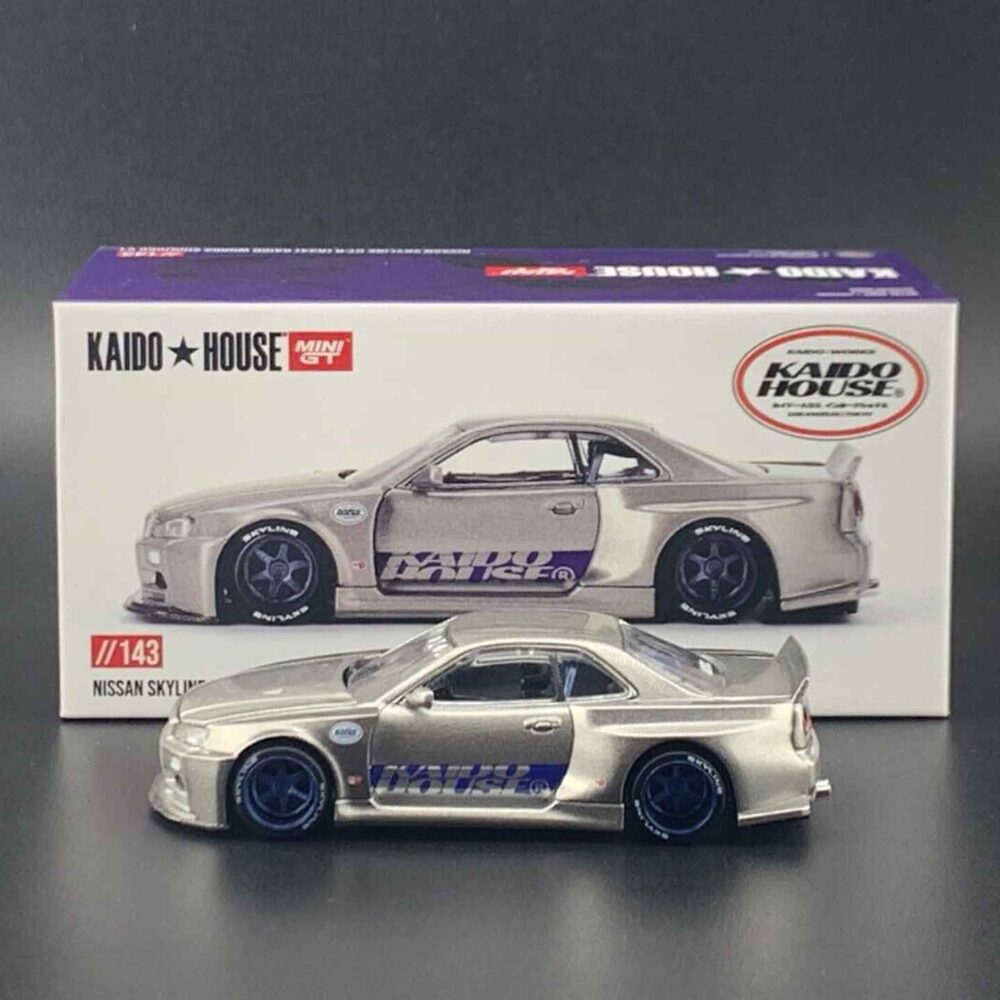 Kaido House 1:64 Nissan GT-R R34 diecast model with widebody kit