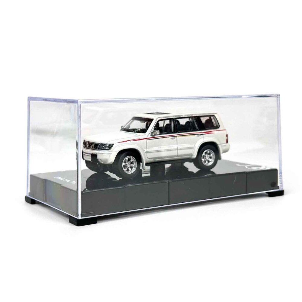 1:64 Paudi Nissan Patrol Y61 1998 white diecast SUV model rear angle
