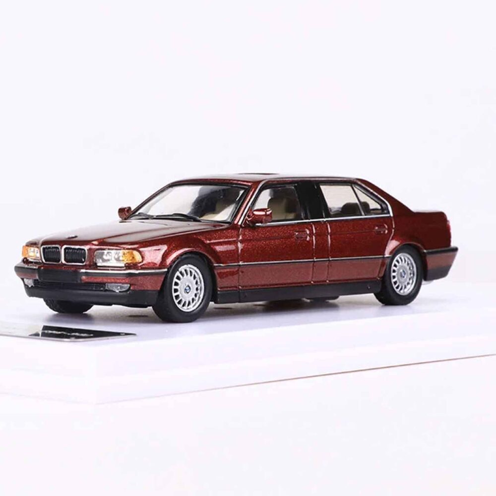 DCM 1:64 BMW E38 7-Series diecast luxury sedan model with realistic finish
