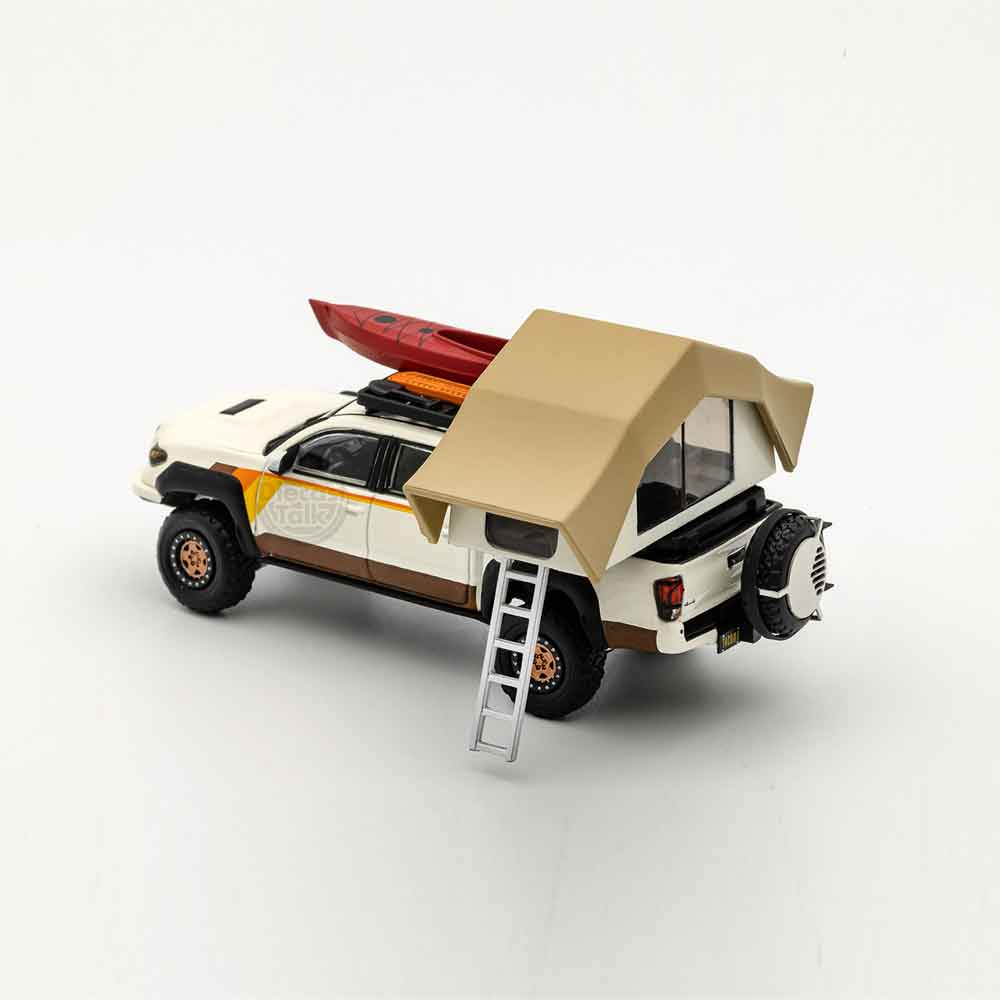 gcd-1-64-toyota-tacoma-blue-diecast-pickup.jpg-white