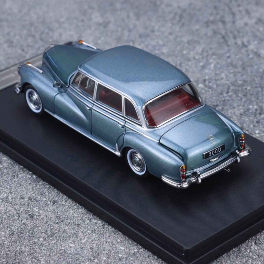 GFCC 1:64 Mercedes-Benz 300D classic diecast luxury sedan model