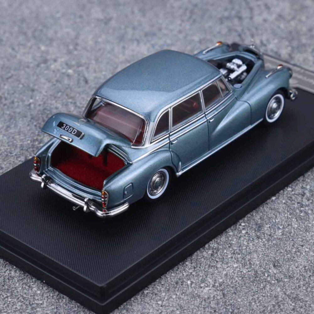 GFCC 1:64 Mercedes-Benz 300D classic diecast luxury sedan model