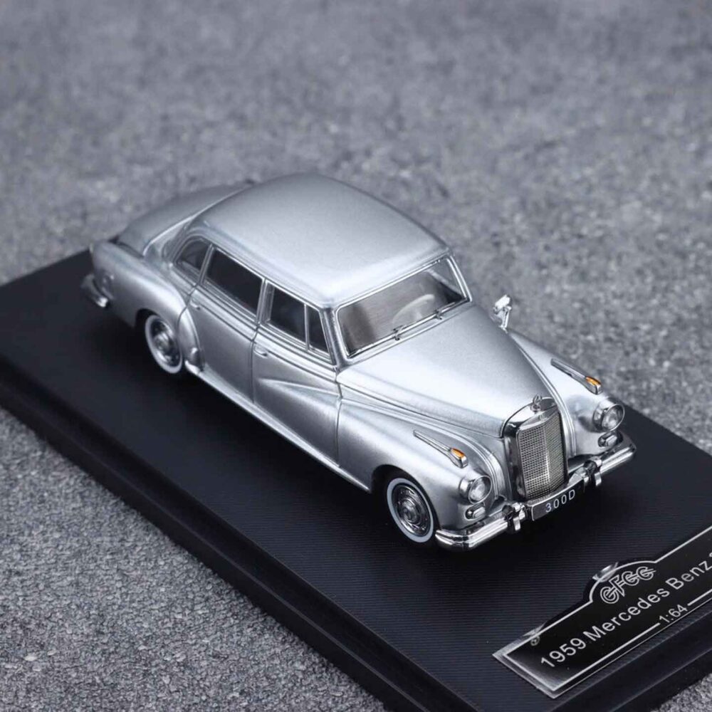 GFCC 1:64 Mercedes-Benz 300D classic diecast luxury sedan model