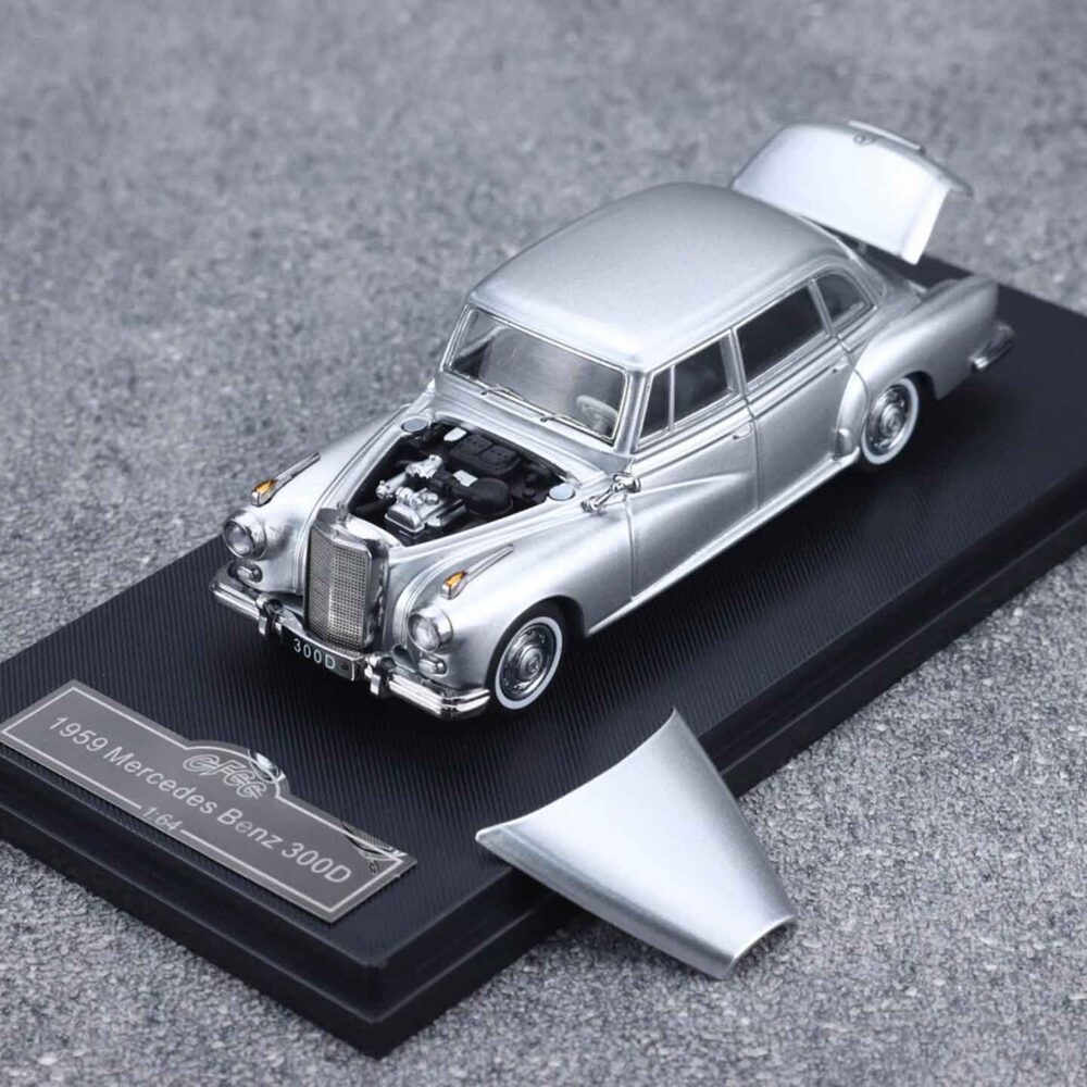 GFCC 1:64 Mercedes-Benz 300D classic diecast luxury sedan model