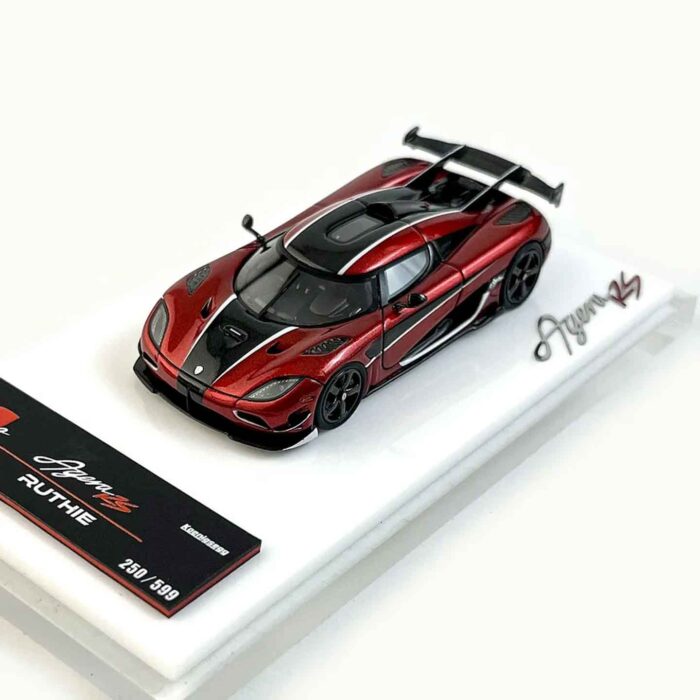 GUOJI 1:64 Koenigsegg Agera RS resin hypercar model with detailed finish