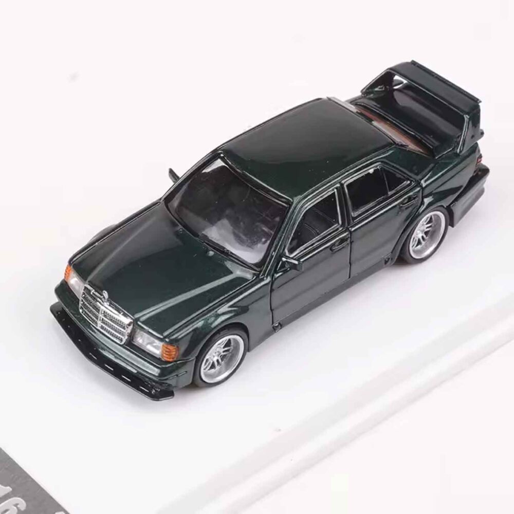 SEEKER 1:64 Mercedes-Benz 190E Evolution green diecast sports sedan model with widebody kit