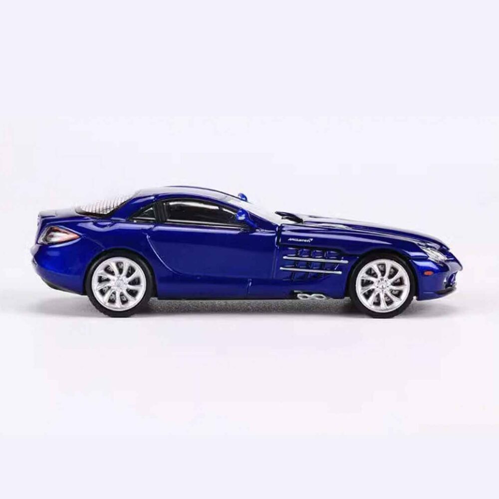 SH 1:64 Mercedes-Benz SLR McLaren diecast model in blue with detailed finish