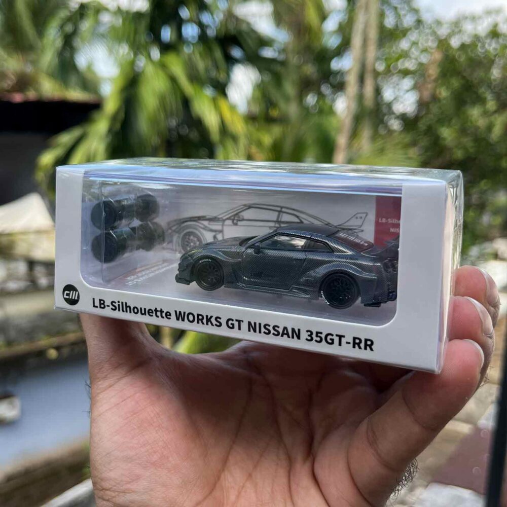 CM Model 1:64 LB-Silhouette Works GT Nissan 35GT-RR Carbon Dark Gray diecast model