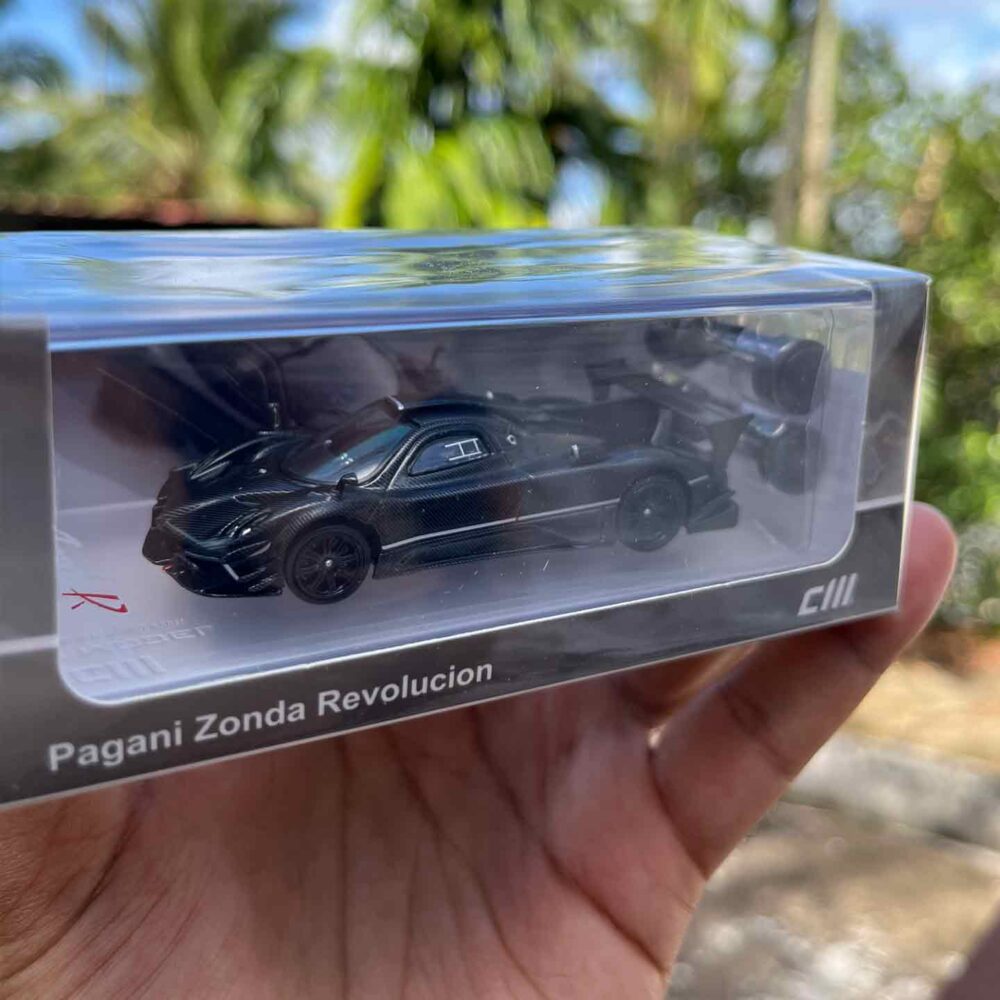 CM Model Pagani Zonda Revolucion Black Full Carbon 1:64 diecast model with extra wheels