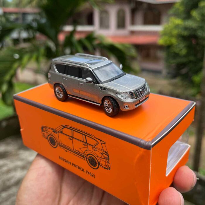GCD 1:64 Nissan Patrol Y62 Silver Diecast Model Car