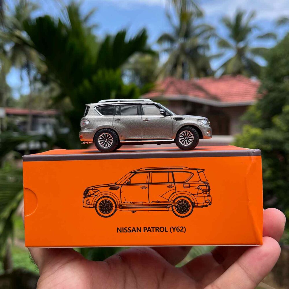 GCD 1:64 Nissan Patrol Y62 Silver Diecast Model Car