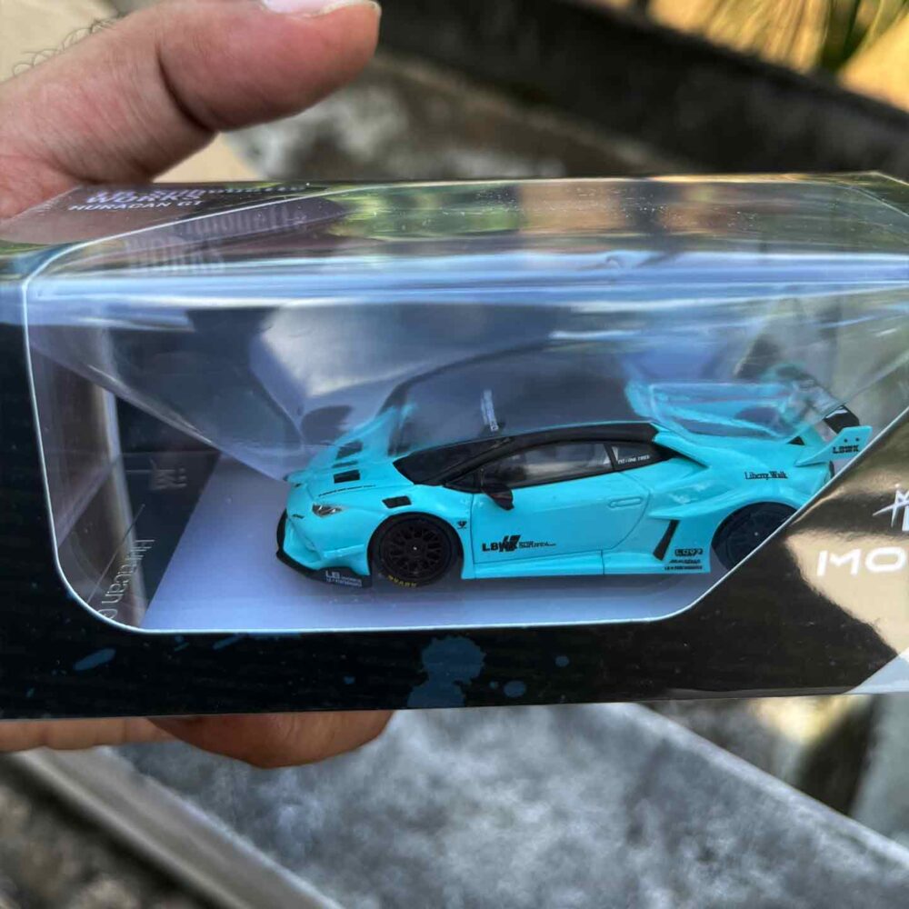 King Model 1:64 LBWK Huracan Open Hood diecast Lamborghini model