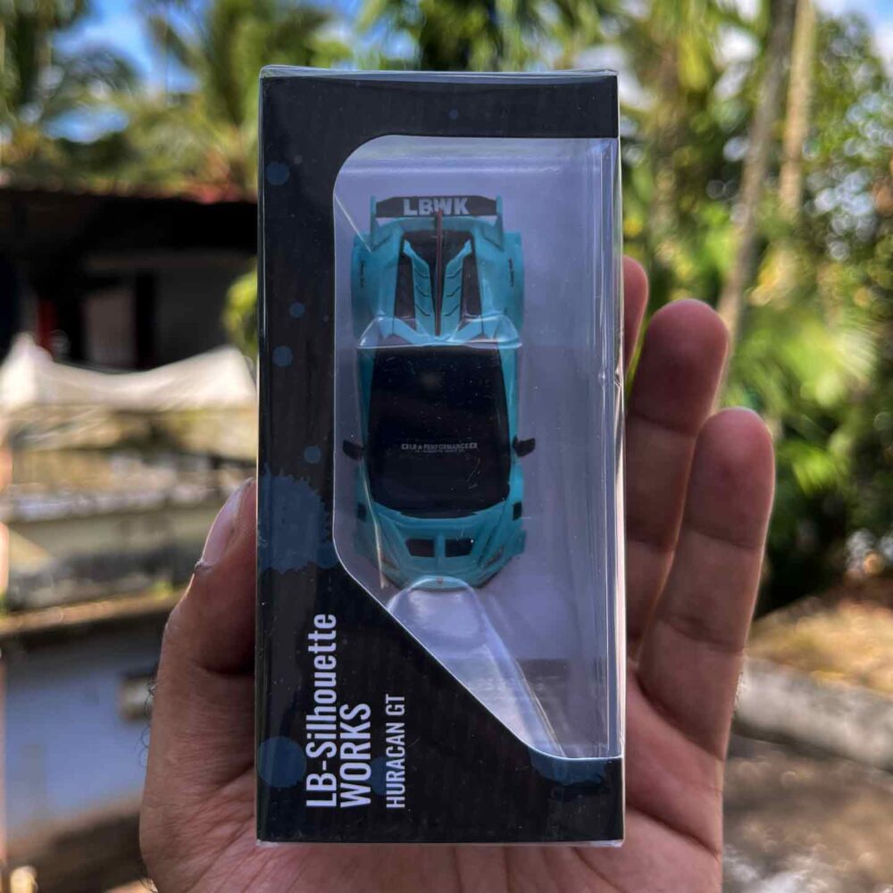 King Model 1:64 LBWK Huracan Open Hood diecast Lamborghini model
