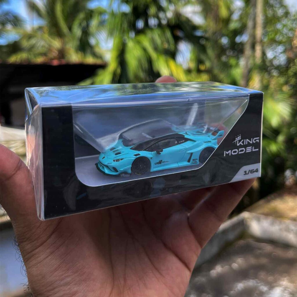 King Model 1:64 LBWK Huracan Open Hood - MiniGarage