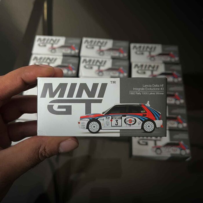 1:64 scale Lancia Delta HF Integrale Evoluzione diecast rally car model