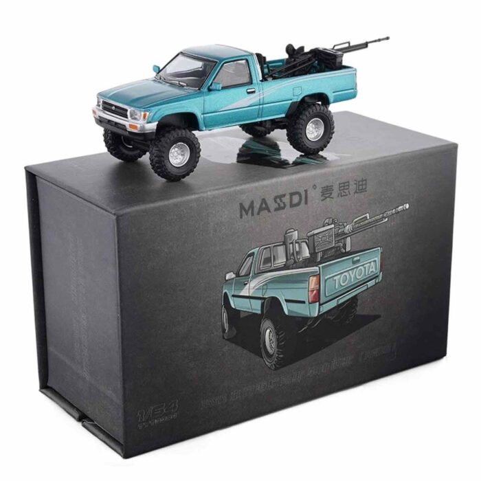 Masdi 1:64 Yellow 1995 Hilux RN80 Pickup Truck diecast model