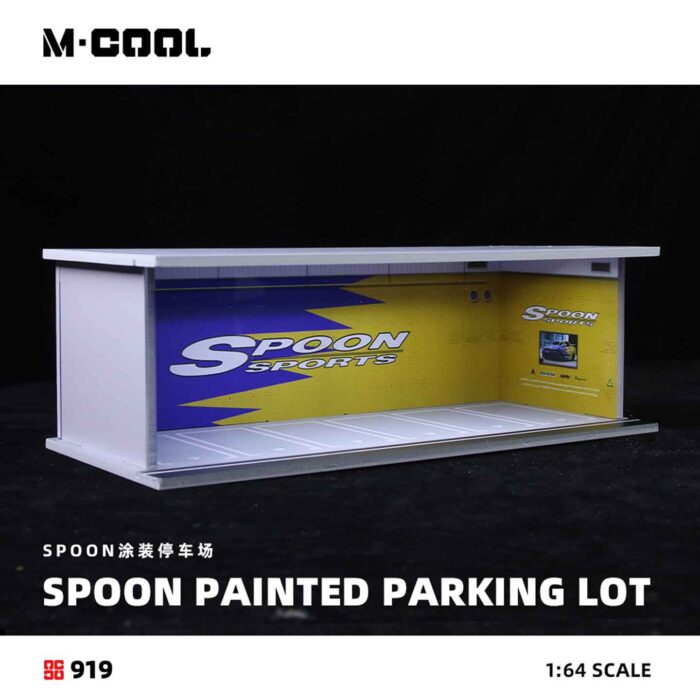 M COOL 1:64 Painted Parking Lot With Lights MC914917